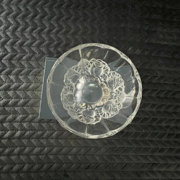 Vintage Mikasa Glass Bowl with Frosted Rose Floral - Picture 2 of 3